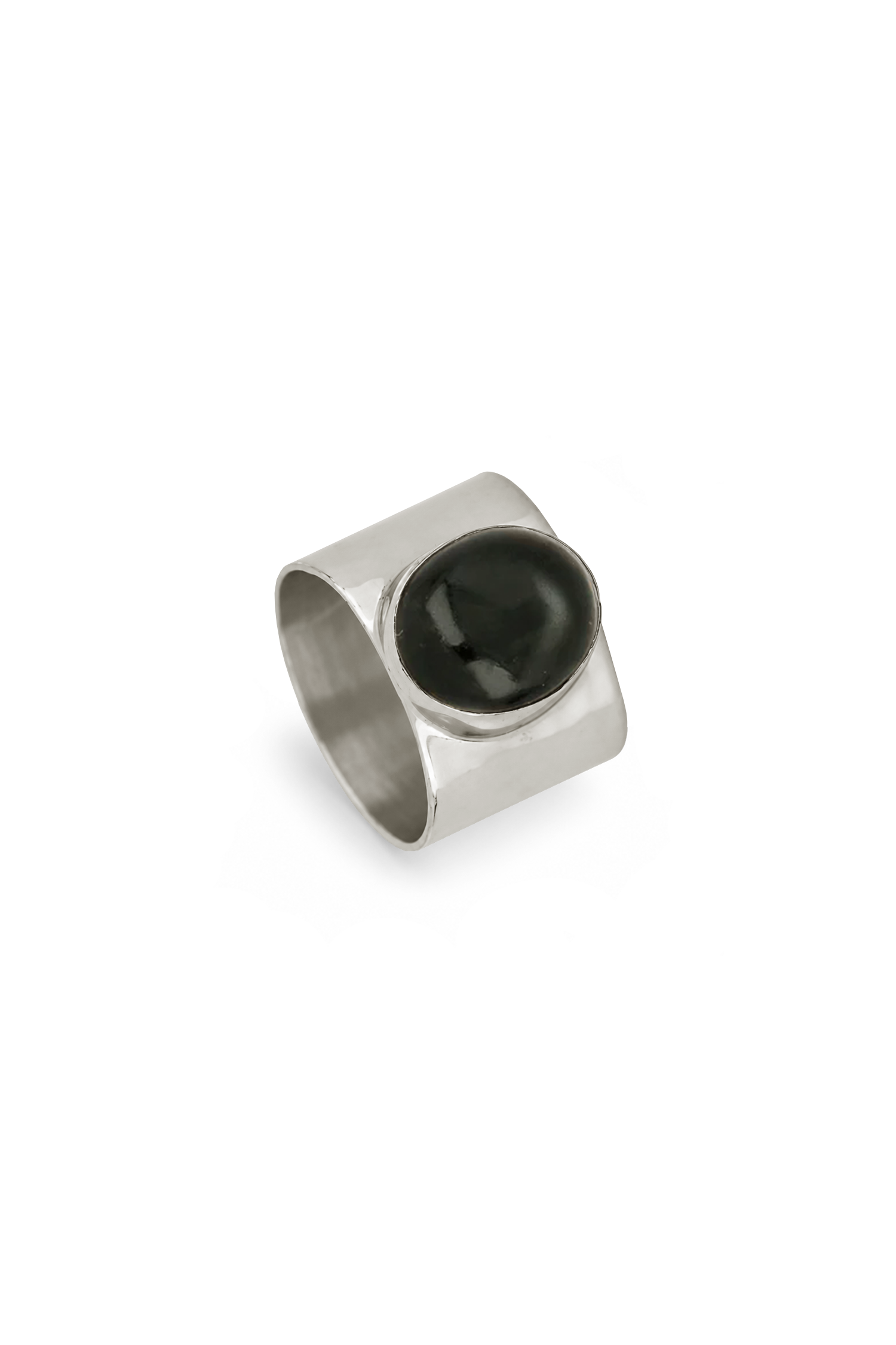 Anillo Vir Espinela de plata 925 con baño de rodio y espinela natural.