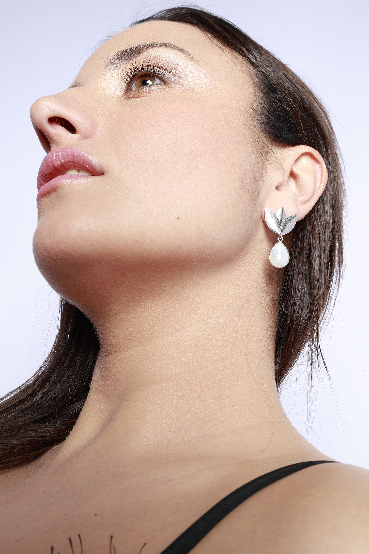 PENDIENTES PETALO PIEDRA LUNA PLATA