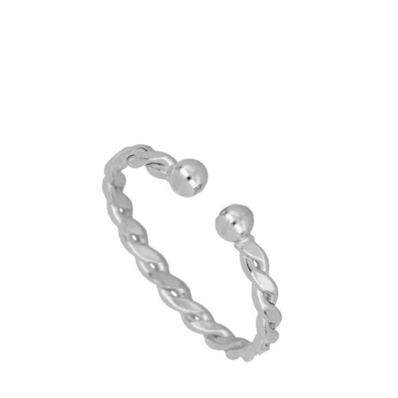Spheres Twisted Ring