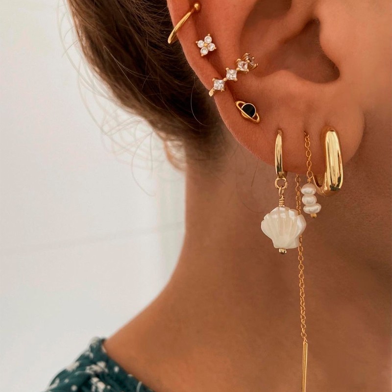 Square Gold Earring 2