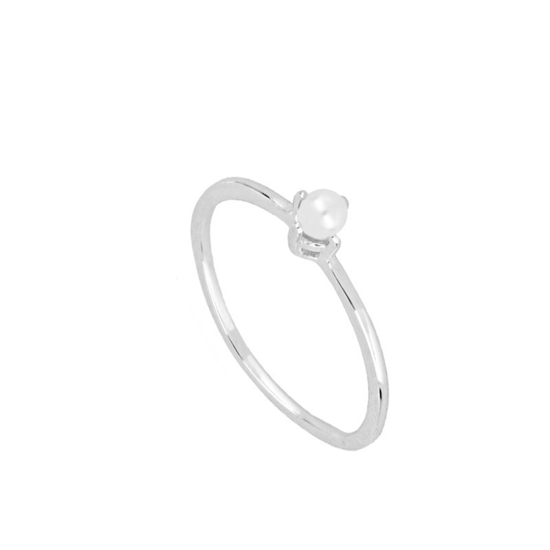 Mini Pearl Ring