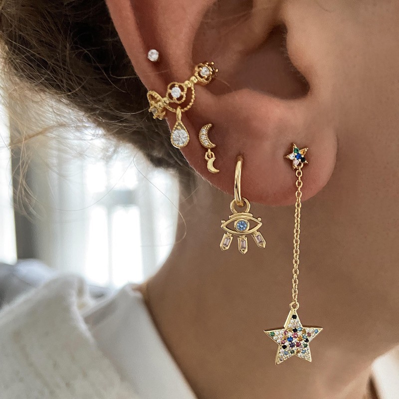 Moon Tais Gold Earring 2