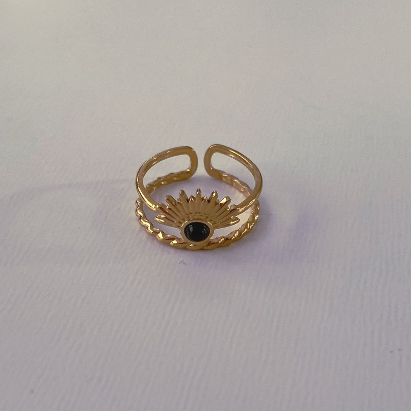 Black Onyx Asiut Gold Ring