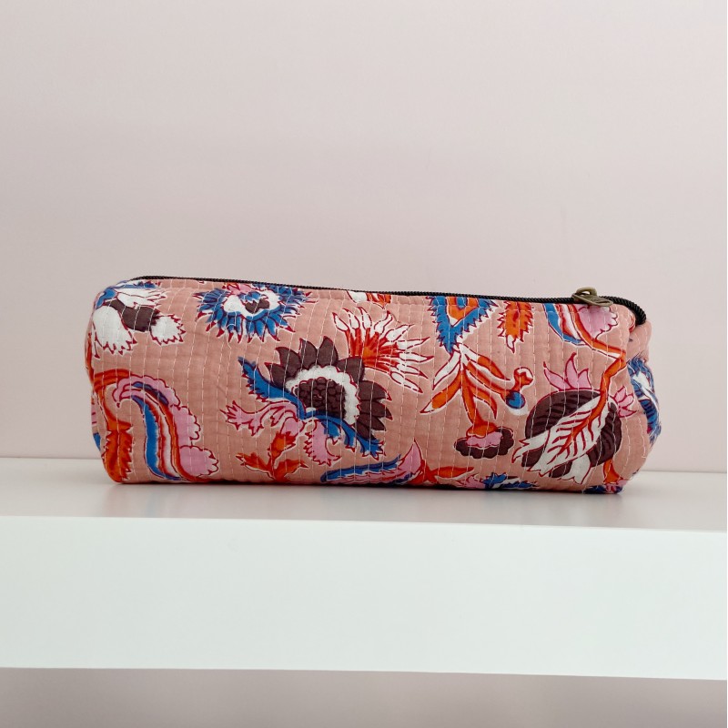 Borneo quilted toiletry bag