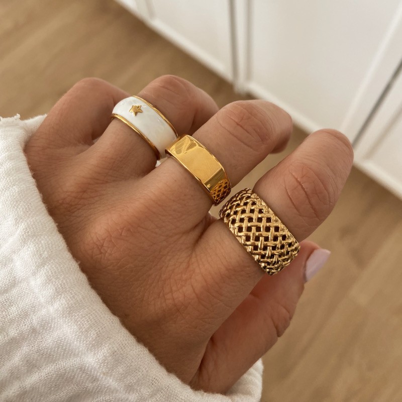White Borneo Gold Ring 2