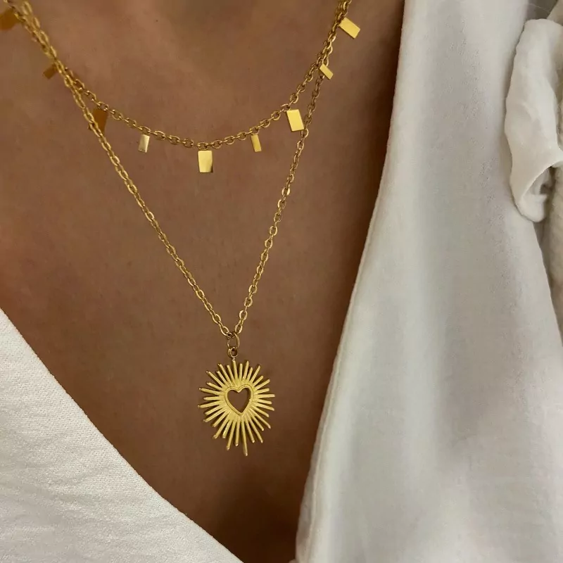 Grata Gold Necklace 2