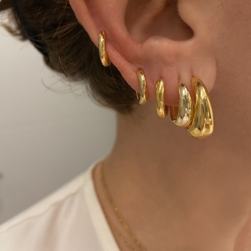 Bethany Gold Earrings (Two Sizes) 2