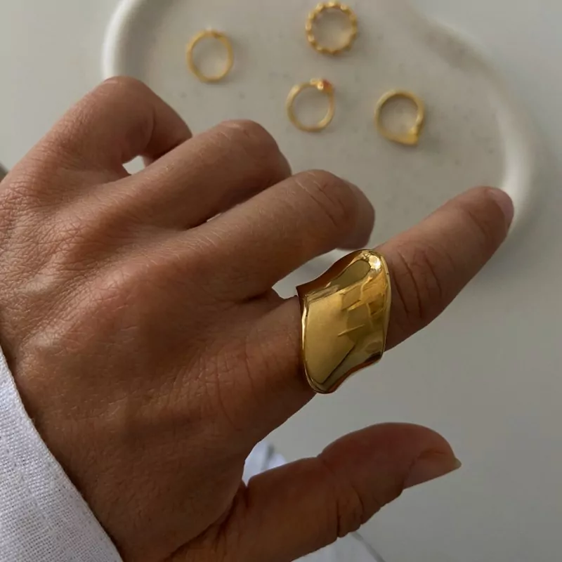 Anillo Comédie 2