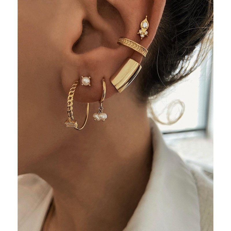 Pearl Gold Piercing 2