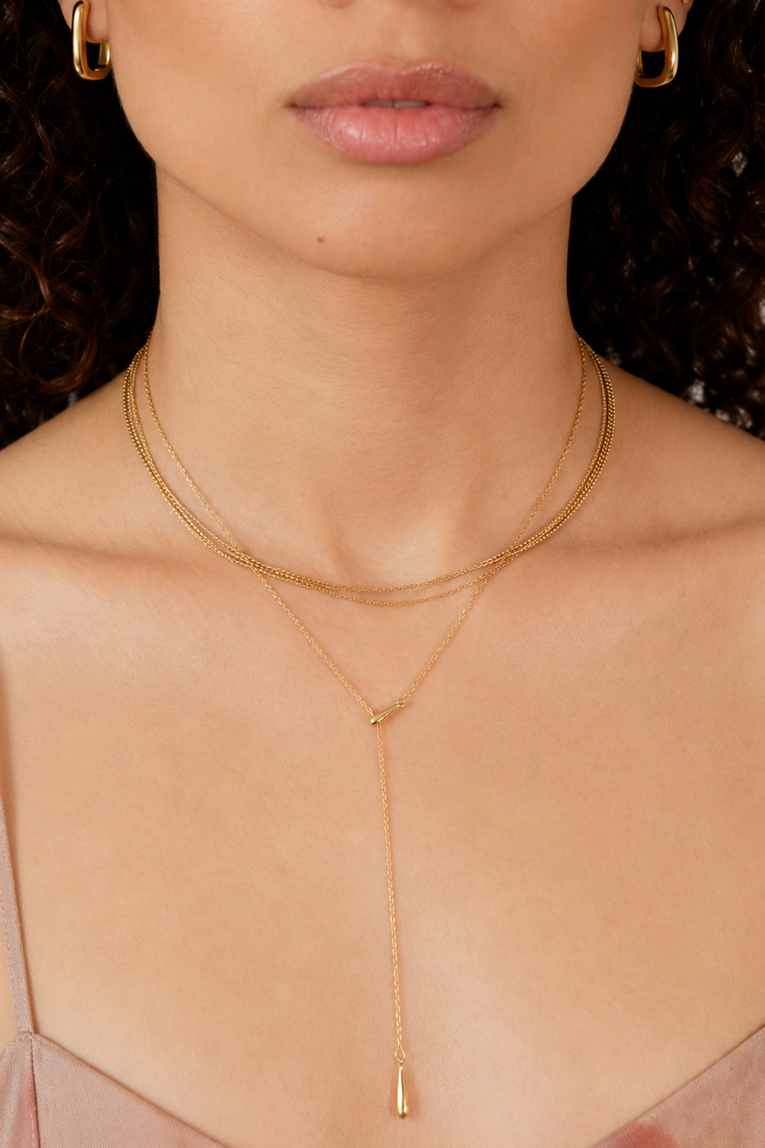 COLLAR NERA